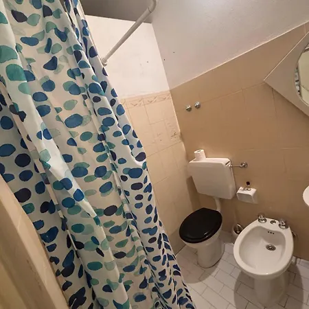 Campus Baia Serena Hostal *